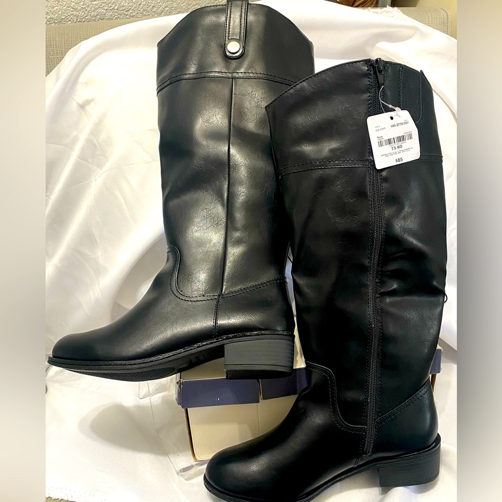 ST. JOHN’S BAY BLACK BOOTS